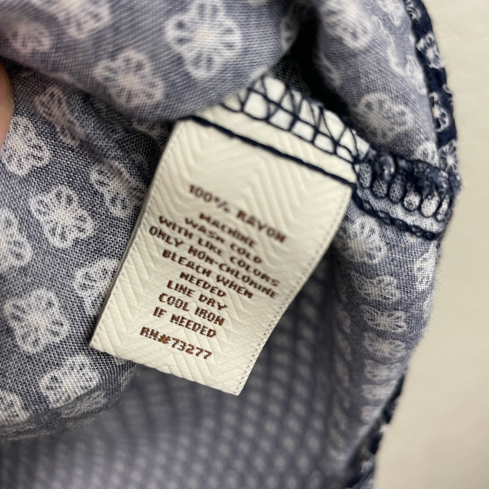 Sonoma lifestyle navy flowers v neck 3/4 sleeves blouse - Picture 4 of 6